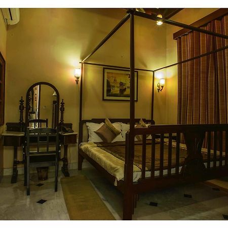 Hotel 233 Park Street Kalkuta Zewnętrze zdjęcie