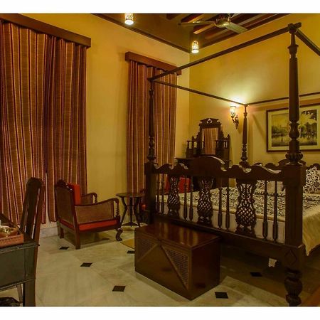 Hotel 233 Park Street Kalkuta Pokój zdjęcie
